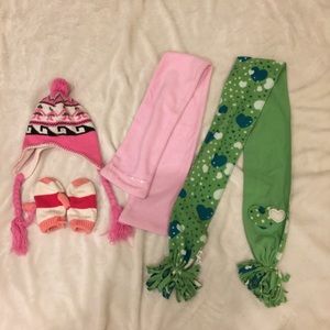 Girl’s winter mittens, hat,2scarfs for 3-4 yr olds